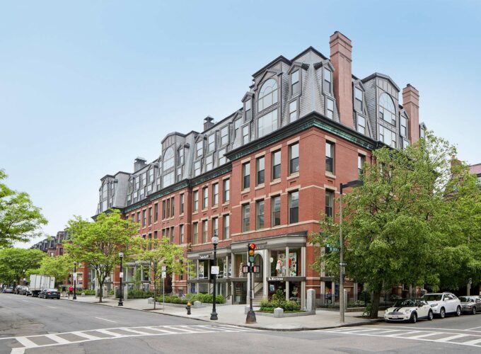 201 Newbury Street Exterior 1